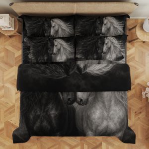 Midnight Mane Companions Bedding Set - Image 3