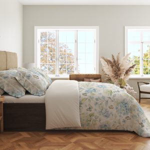 Alternative view of Mist Blue Hydrangea Flight Bedding Set