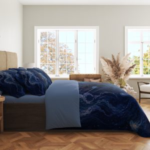 Alternative view of Midnight Jellyfish Lantern Drift Bedding Set